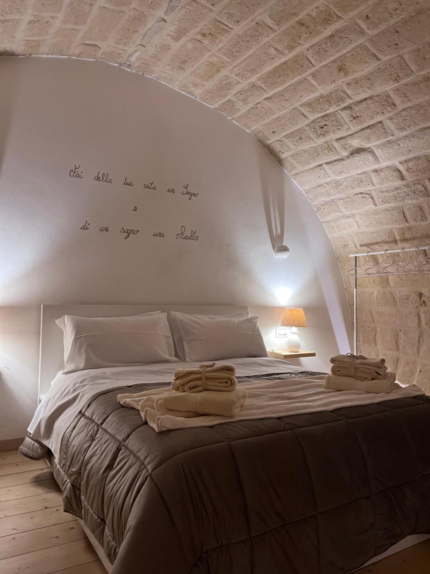 Epoca Suite House Trani Exterior foto